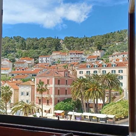 Apartment Lilly With Amazing City View Hvar Town Exterior photo