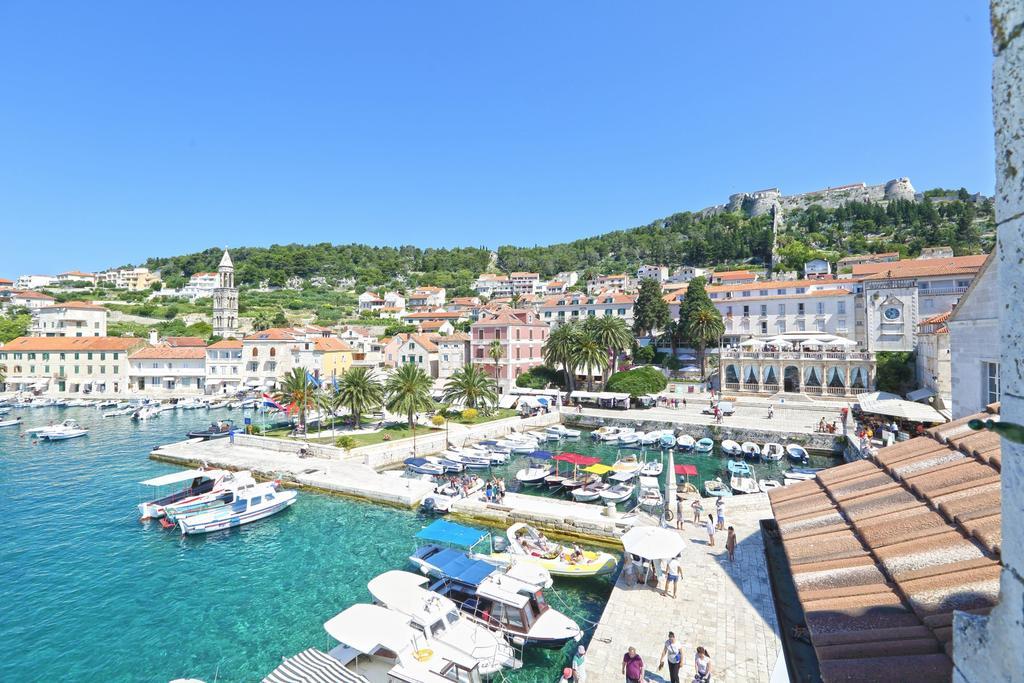 Apartment Lilly With Amazing City View Hvar Town Room photo