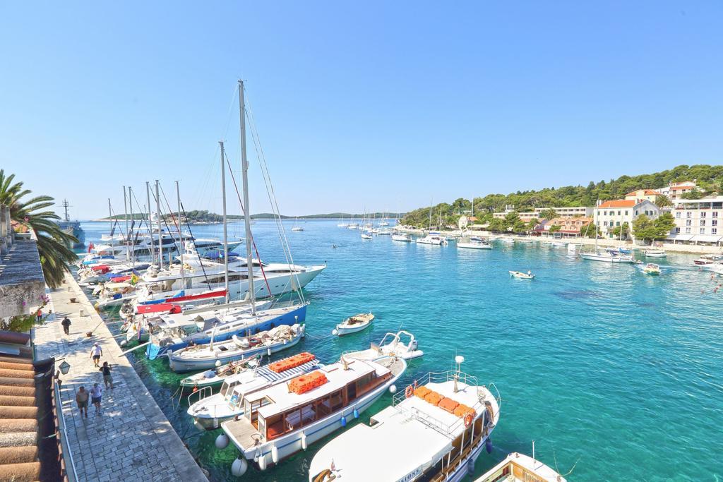 Apartment Lilly With Amazing City View Hvar Town Room photo