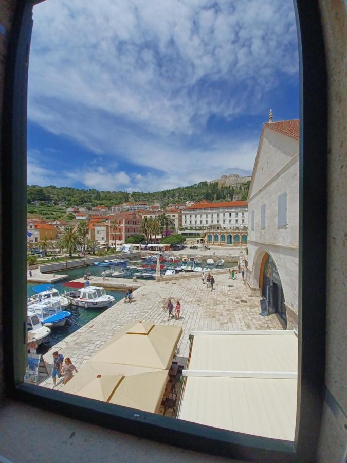 Apartment Lilly With Amazing City View Hvar Town Exterior photo