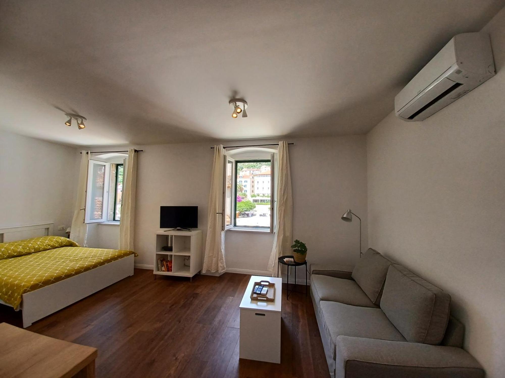 Apartment Lilly With Amazing City View Hvar Town Exterior photo