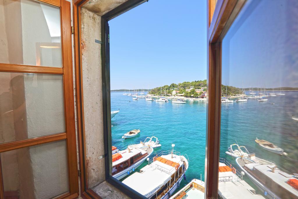 Apartment Lilly With Amazing City View Hvar Town Room photo