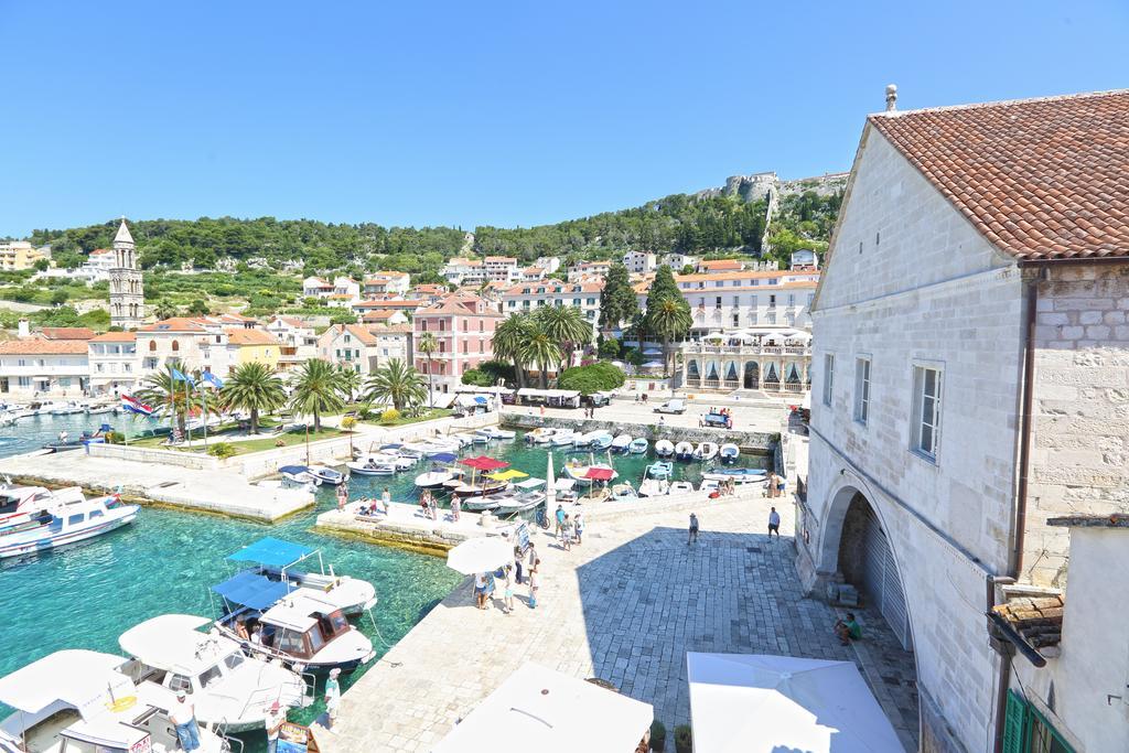 Apartment Lilly With Amazing City View Hvar Town Exterior photo